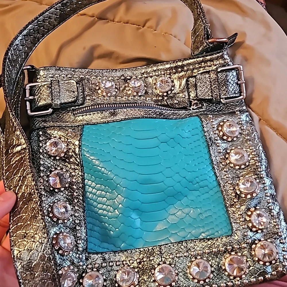 Purse - Picture 2 of 4
